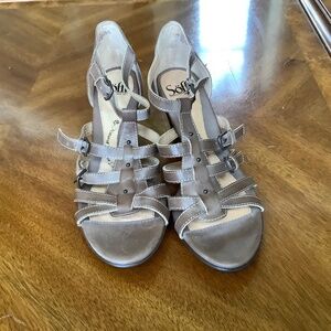 Sofft Tan Heeled Sandals Size 9 NWT